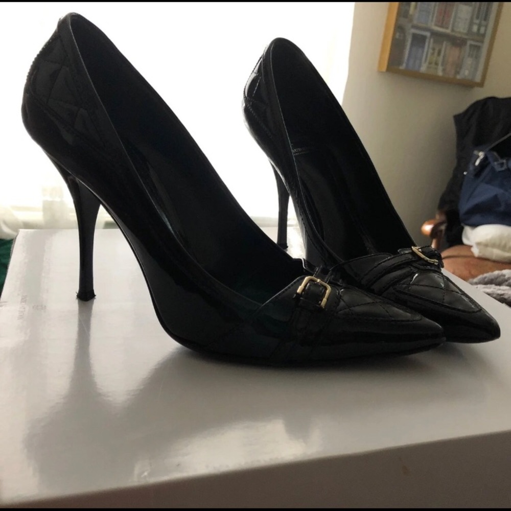 Burberry pumps